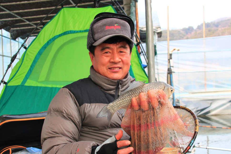 동짓날 덕성낚시터 (유료터정보 - 유료터조행기)