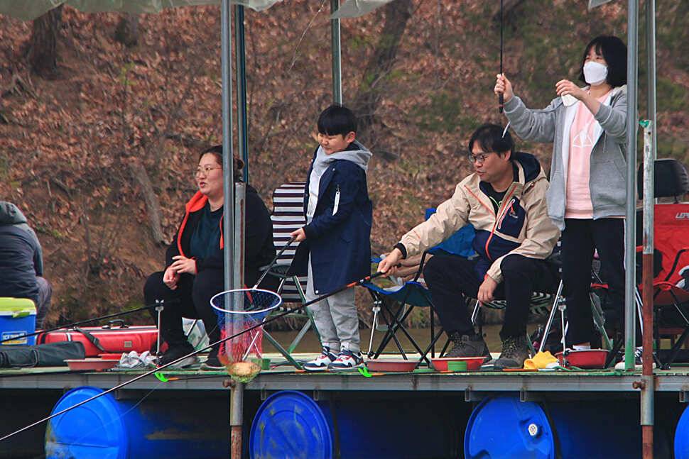 원하는대로 덕성낚시터 (유료터정보 - 유료터조행기)