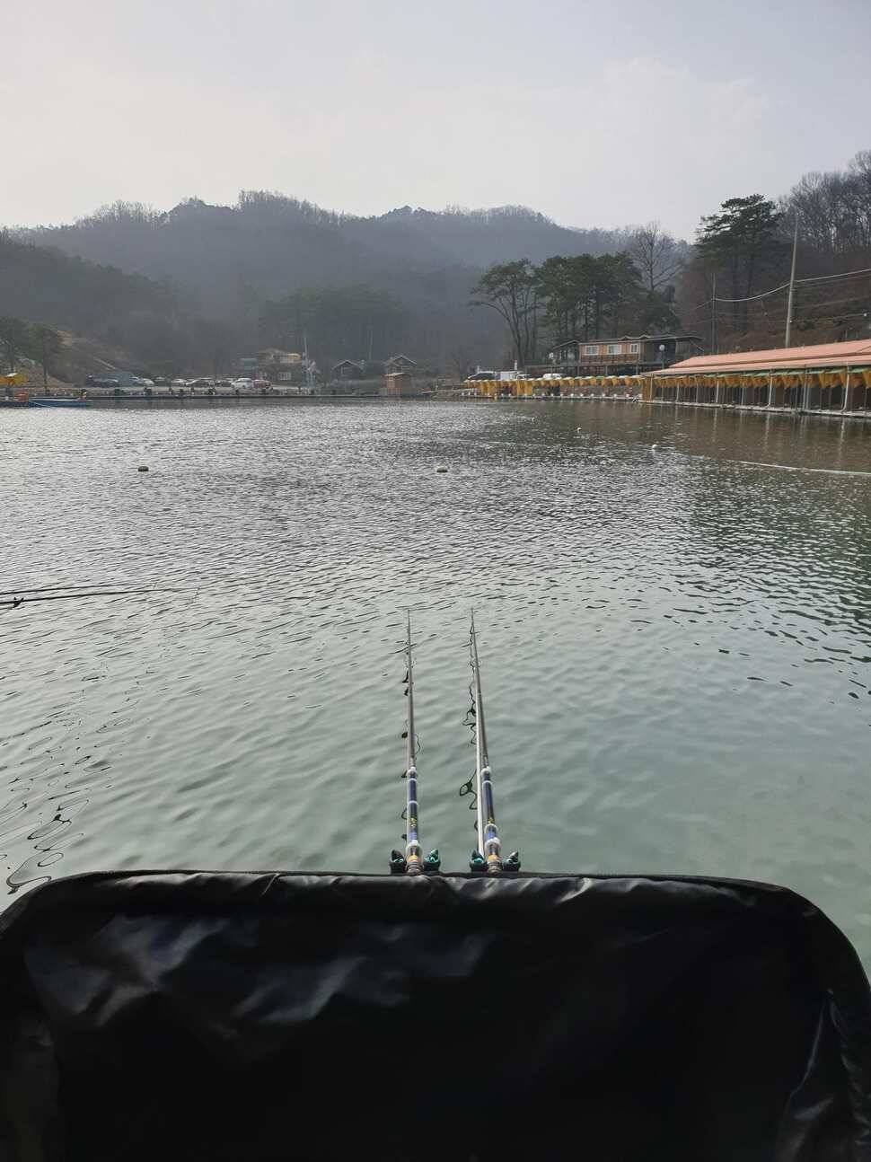강풍속의 낚시장광낚시터 (유료터정보 - 유료터조행기)
