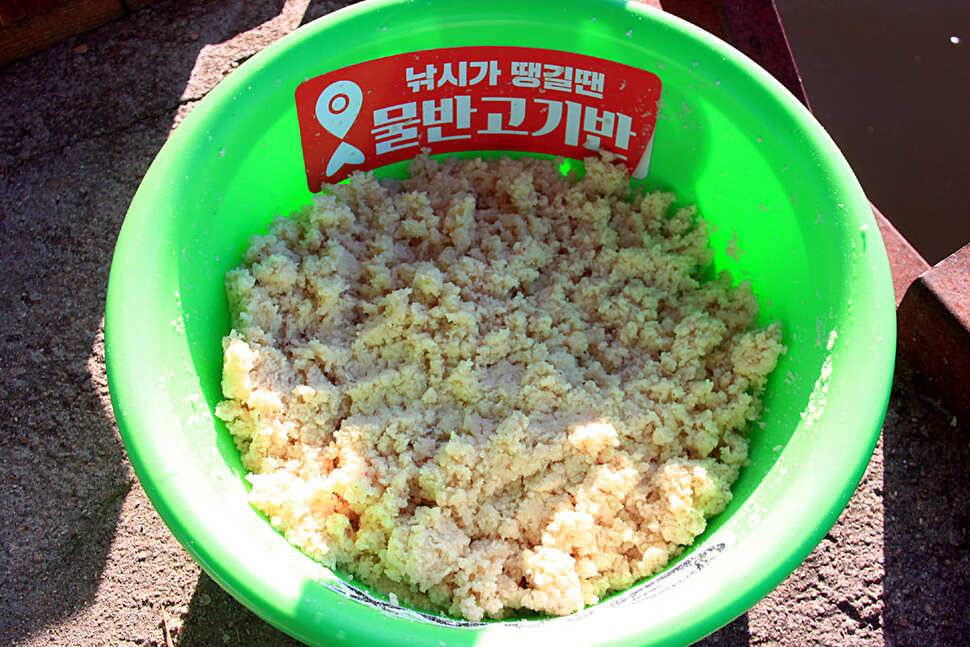 뜨거운 한글날 만정낚시터 (유료터정보 - 유료터조행기)