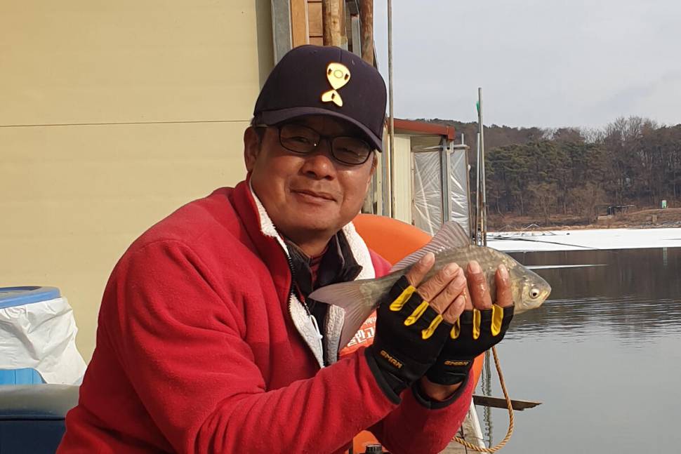 새해 어복 충만하세요 만정낚시터안성 공도 (유료터정보 - 유료터조행기)