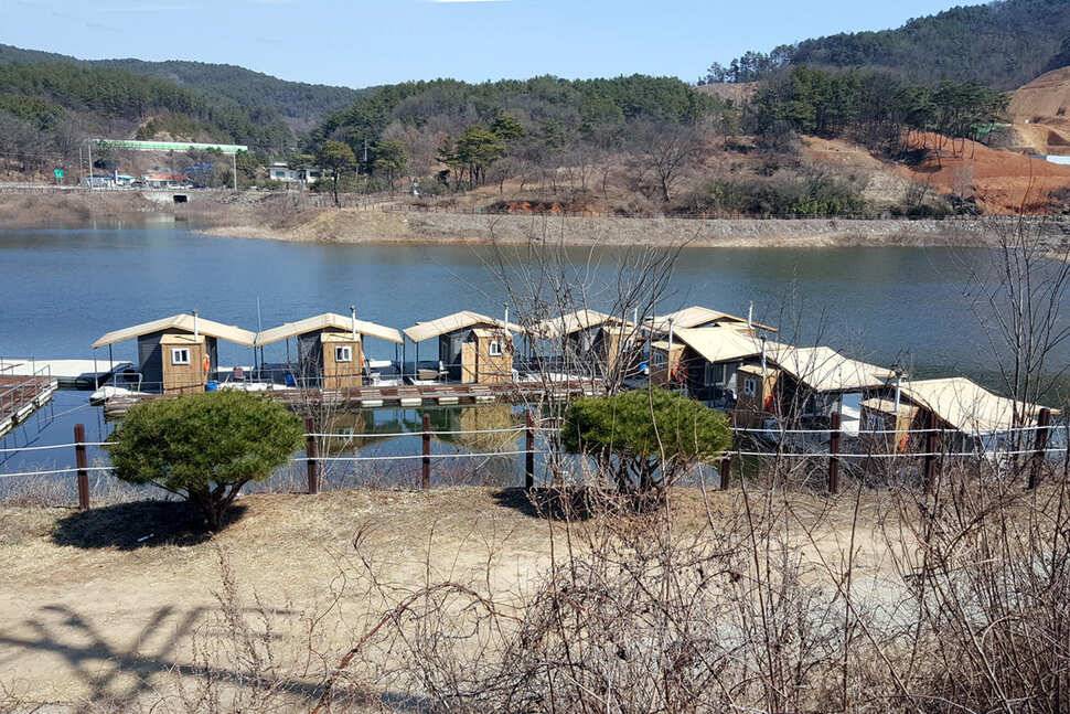 꽃샘추위 마둔낚시터 (유료터정보 - 유료터조행기)