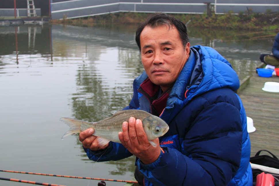 겨울철 낚시터를 찾아서 3 톨게이트 낚시터진천 IC 옆 (유료터정보 - 유료터조행기)