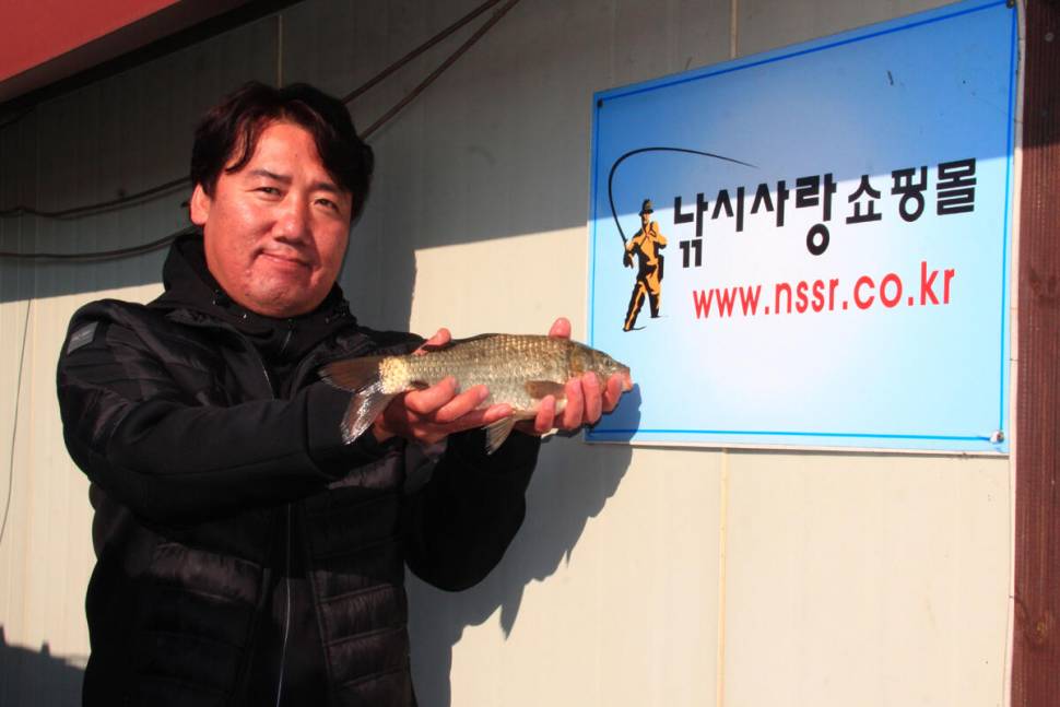 아침 안개 만정낚시터 (유료터정보 - 유료터조행기)