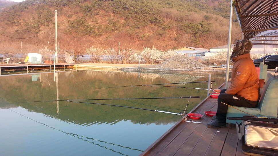 고요한밤거룩한밤어둠에 입질없는밤나혼자만ㅠ (유료터정보 - 유료터조행기)