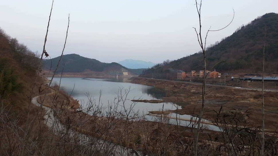 고요한밤거룩한밤어둠에 입질없는밤나혼자만ㅠ (유료터정보 - 유료터조행기)