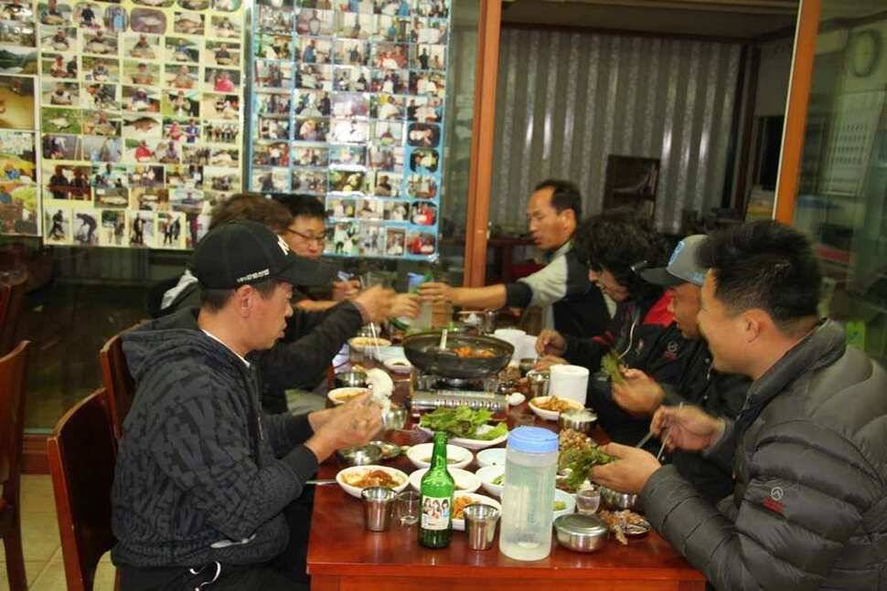 지금 진우낚시엔 메기가 대박 (유료터정보 - 유료터조행기)