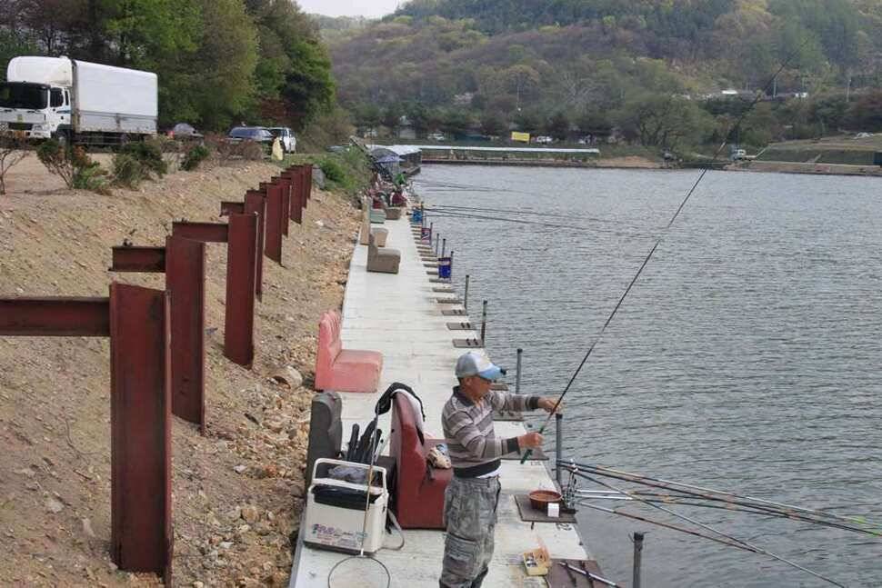 손눈입맛이 너무좋은 진우낚시터로 출발 (유료터정보 - 유료터조행기)