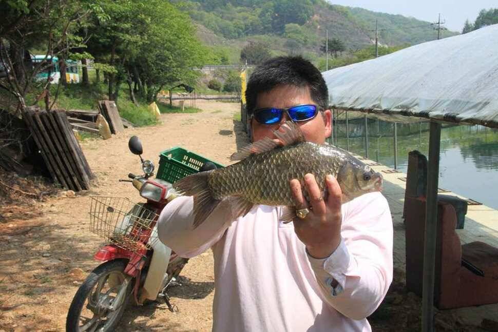 손눈입맛이 너무좋은 진우낚시터로 출발 (유료터정보 - 유료터조행기)