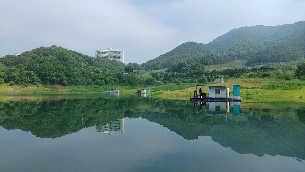 하천낚시터 4짜 대물붕어 소식입니다 (조황조행기 - 특파원조황)