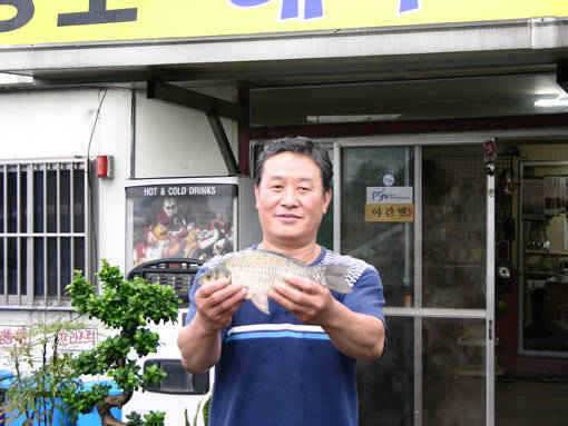 청도천 305cm 327cm 월척 입니다 (조황조행기 - 특파원조황)