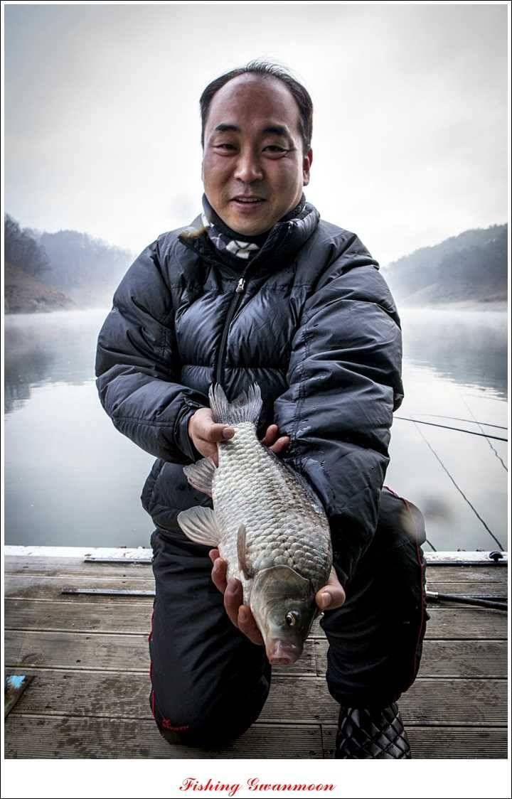 신매 41 cm40 cm 제일 짱가네한버들 월척 (조황조행기 - 특파원조황)