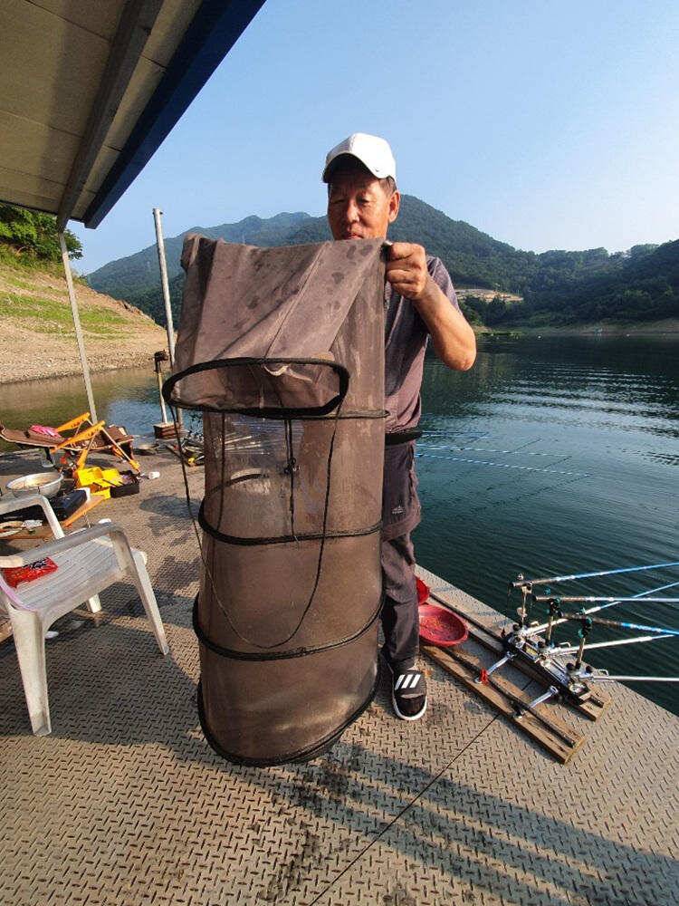 목벌 낚시터 꾸준한 4짜 대물붕어 조황소식 (조황조행기 - 특파원조황)