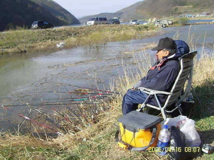 경주권4월16일 월척잔치 조황입니다 (조황조행기 - 특파원조황)
