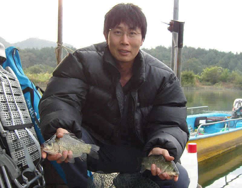충주호 붕어 장어조황 소식입니다 (조황조행기 - 특파원조황)