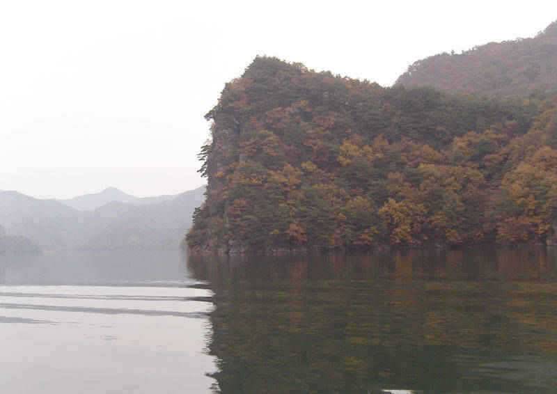 충주호 하천낚시터의 월척소식입니다 (조황조행기 - 특파원조황)
