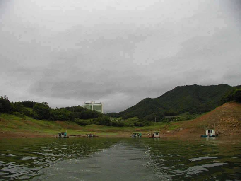 충주호 마릿수 조황으로 이어지고잇는 하천낚시터 (조황조행기 - 특파원조황)