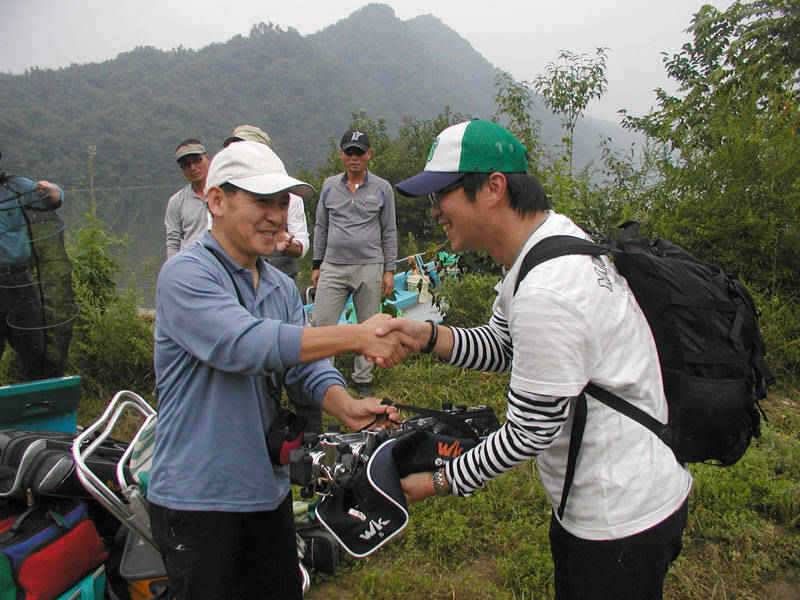충주호 오산리의 월척붕어와 강준치 명서리의 마릿수붕어 (조황조행기 - 특파원조황)