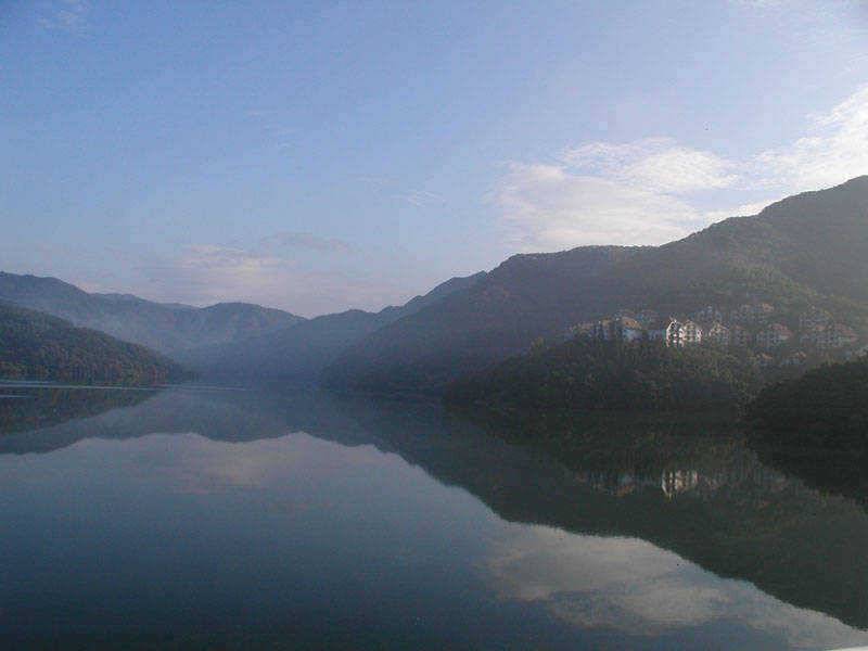 충주호 날씨좋고 수위안정되고 조황이 살아나고 있습니다 (조황조행기 - 특파원조황)