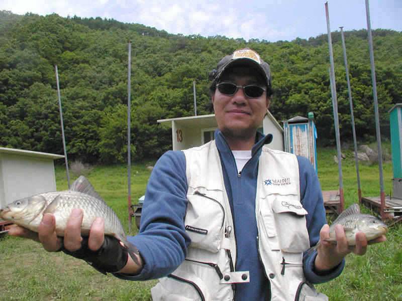 충주호 명서리 연안낚시와 솔낚시터 조황입니다 (조황조행기 - 특파원조황)