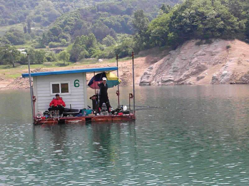 충주호 명서리 연안낚시와 솔낚시터 조황입니다 (조황조행기 - 특파원조황)
