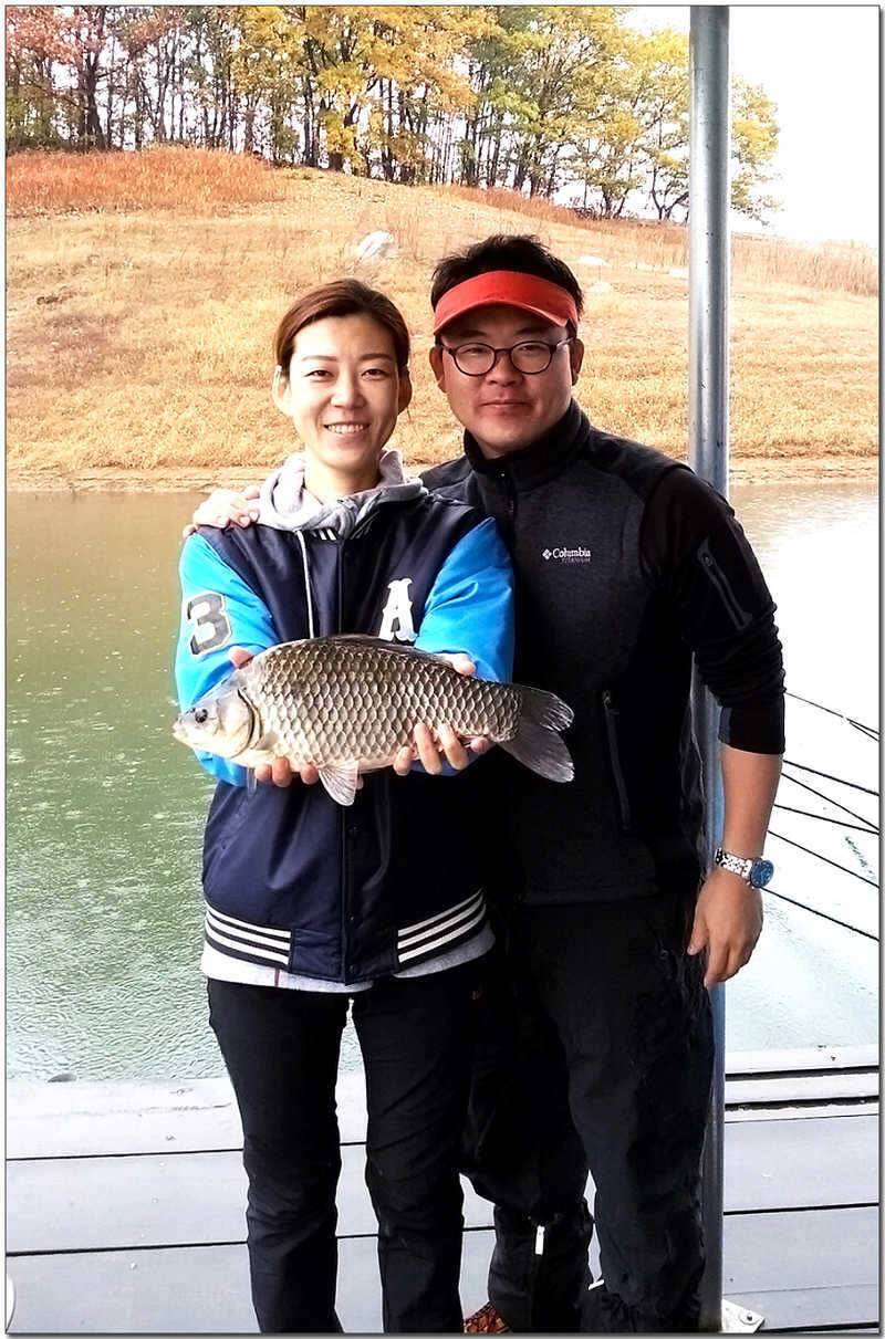 한버들 사짜윤 낚시터 월척칠성지 사짜 (조황조행기 - 특파원조황)