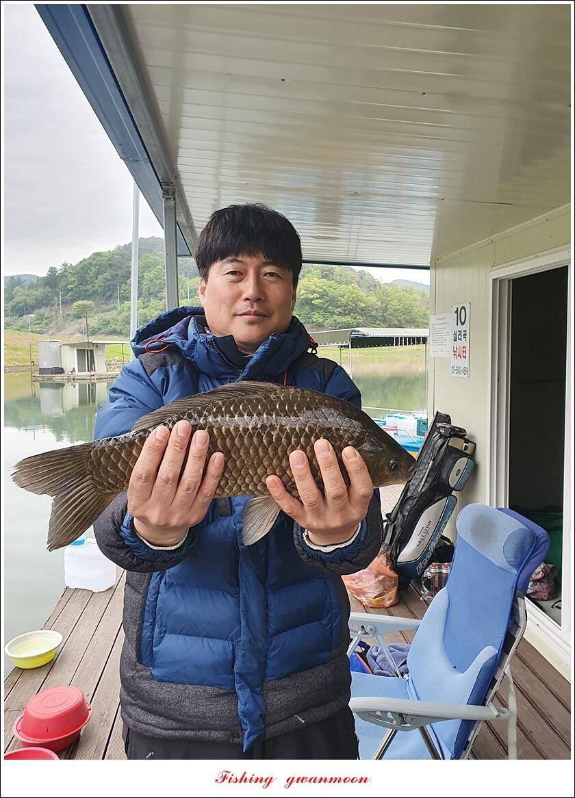 신리 44 cm실리곡 41 cm돌감 405 cm칠성지 대물 조황 (조황조행기 - 특파원조황)