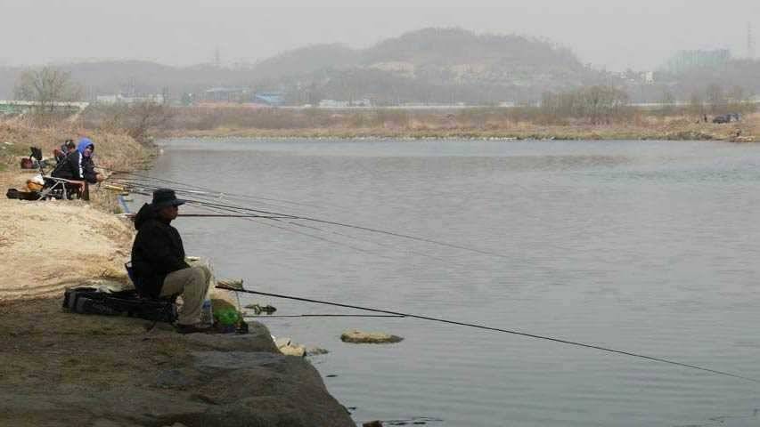 준척 아니면 월척황구지수로 (조황조행기 - 특파원조황)