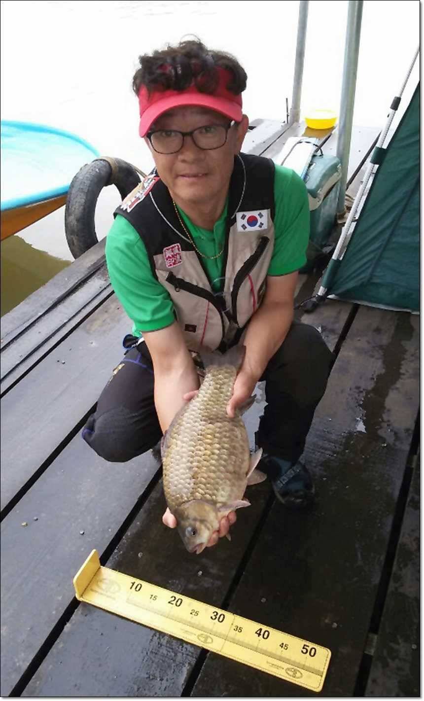 대류 한버들 44 cm 대물 (조황조행기 - 특파원조황)