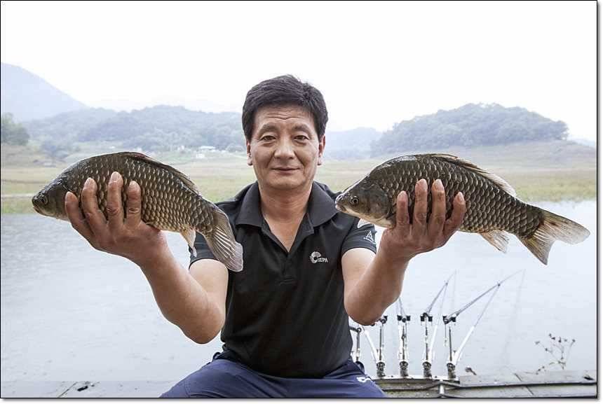 사짜사짜사짜 (조황조행기 - 특파원조황)