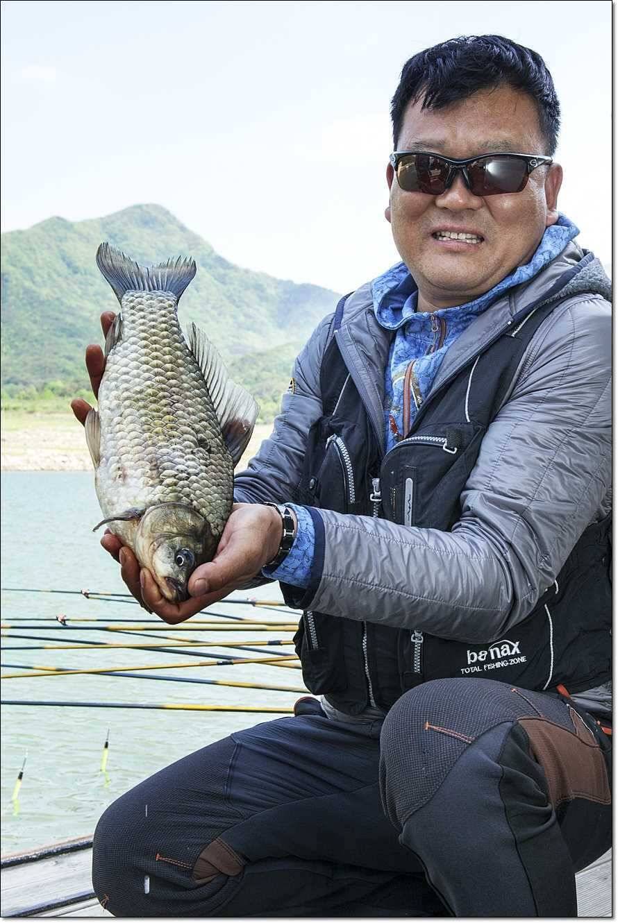 솔사짜 (조황조행기 - 특파원조황)