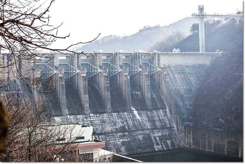 충주호 겨울 소식 (조황조행기 - 특파원조황)