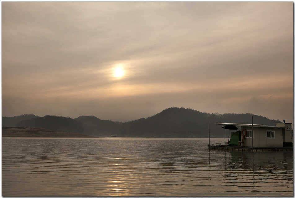 충주호 겨울 낚시 (조황조행기 - 특파원조황)