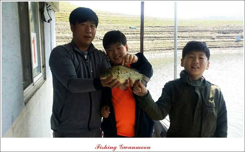 충주호 조황화곡지 사짜 (조황조행기 - 특파원조황)