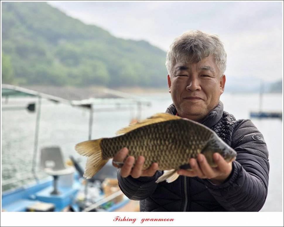 목벌 4 짜 및 남한강 4 짜 조황 (조황조행기 - 특파원조황)