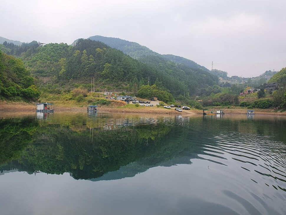 새 단장을 마친 목벌낚시터 4짜 대물붕어 소식 (조황조행기 - 특파원조황)