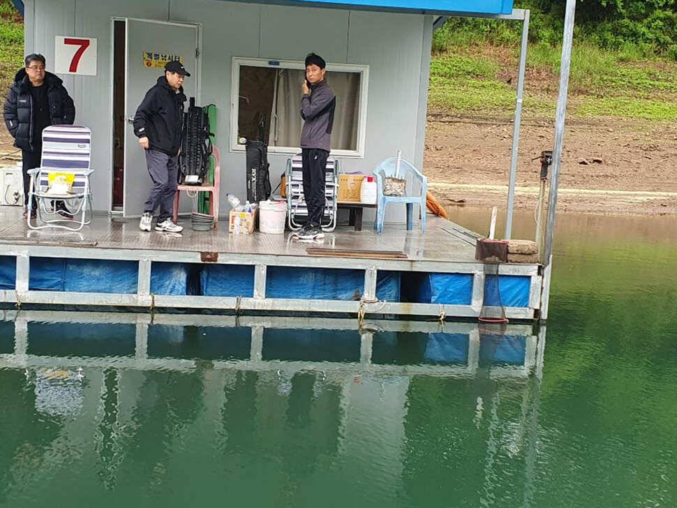 새 단장을 마친 목벌낚시터 4짜 대물붕어 소식 (조황조행기 - 특파원조황)