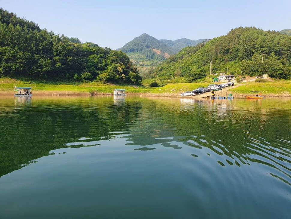 목벌 낚시터 꾸준한 4짜 대물붕어 조황소식 (조황조행기 - 특파원조황)