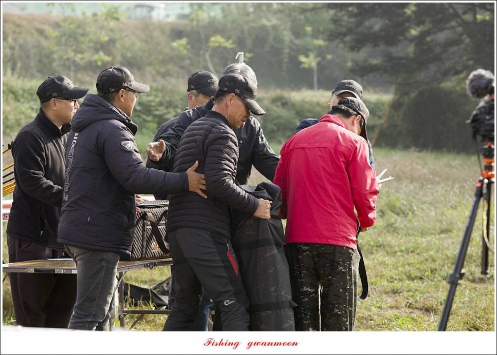 이스케이프 납회용원지화곡지 4 짜 조황 (조황조행기 - 특파원조황)