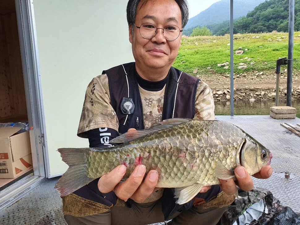목벌 낚시터 4짜 대물붕어 꾸준한 조황 (조황조행기 - 특파원조황)
