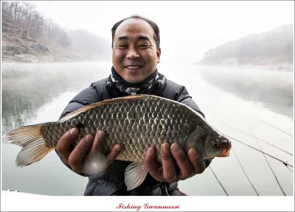 신매 41 cm40 cm 제일 짱가네한버들 월척 (조황조행기 - 특파원조황)