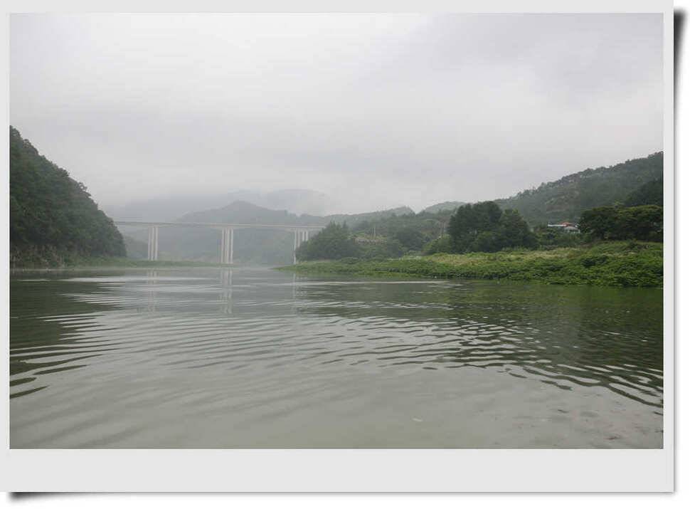 충주호 명서 4짜소식 (조황조행기 - 특파원조황)