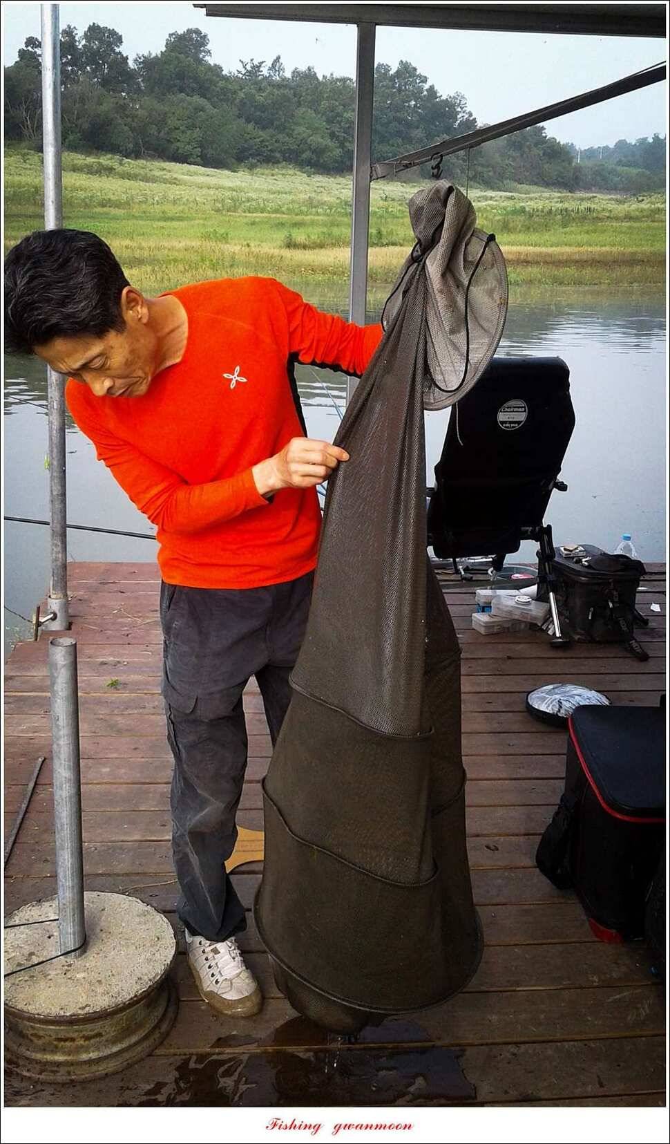 병호 45 cm제일 43 cm 외3 수한버들 42 cm (조황조행기 - 특파원조황)