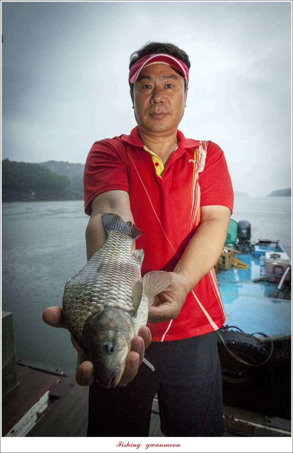 신매 사짜윤한버들 월척 조황 (조황조행기 - 특파원조황)