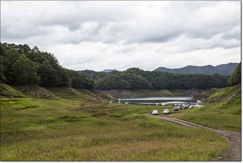 연론리 돌감 425cm병호 415cm늘푸른 키로장어소류지 사짜 (조황조행기 - 특파원조황)