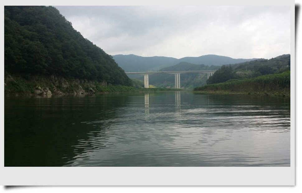 충주호 명서 4짜붕어 목벌 대물장어 (조황조행기 - 특파원조황)