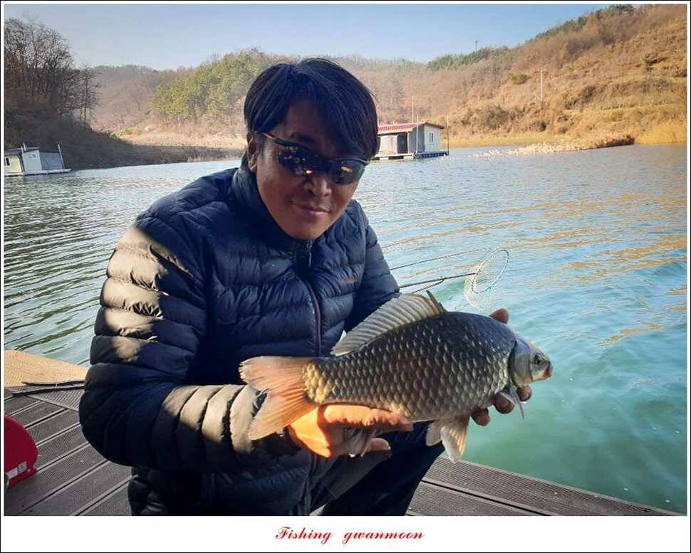 제일 낚시터 37cm35 cm 월척 및 마릿수 조황 (조황조행기 - 특파원조황)