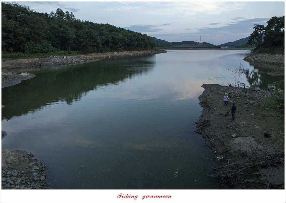 청풍 신리 월척 및 마릿수 조황돌감좌대 육초 작업 (조황조행기 - 특파원조황)