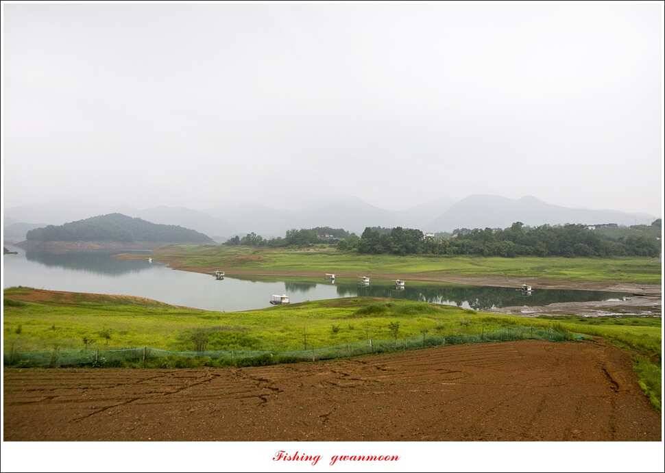 추평지 사짜병호 38 cm돌감한버들 실리곡 월척 조황 (조황조행기 - 특파원조황)