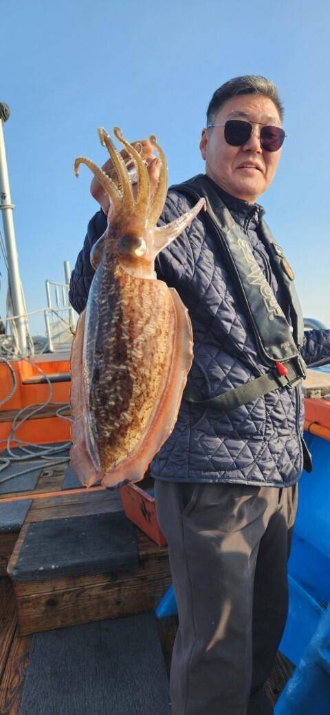 21년신조선22인승제주에이스호16석운영5일 갑오징어조황입니다 (조황조행기 - 바다선상조황)